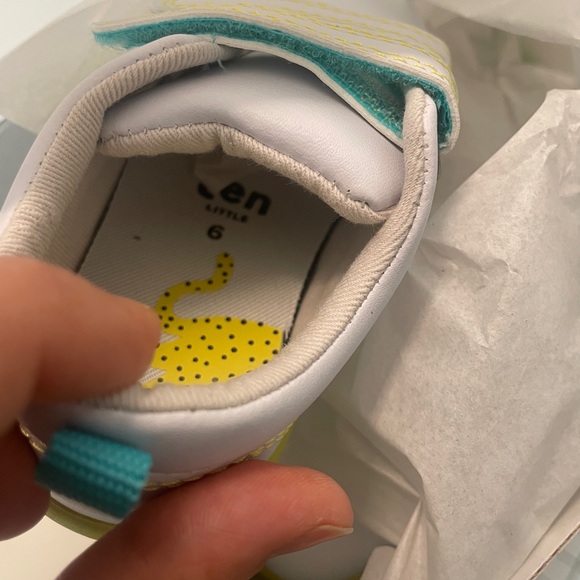 NIB ten little toddler White and Yellow Shoes - Picture 3 of 3